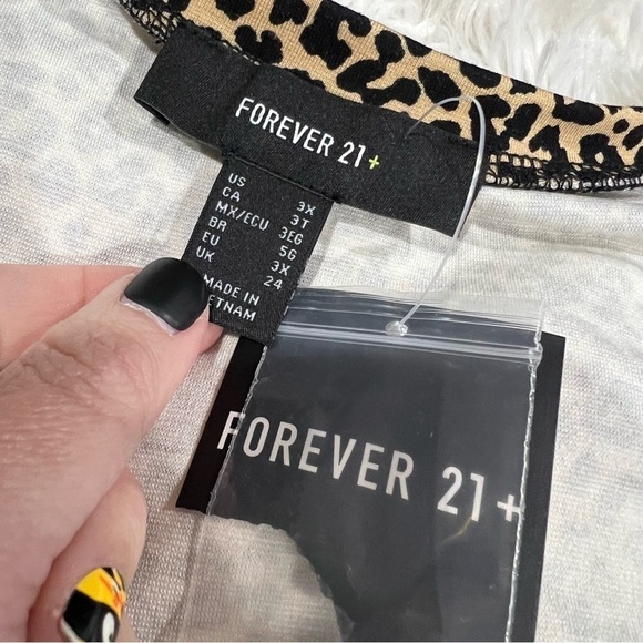 Forever 21 Plus Size Leopard Print Bodysuit 3X NWT - Picture 10 of 12